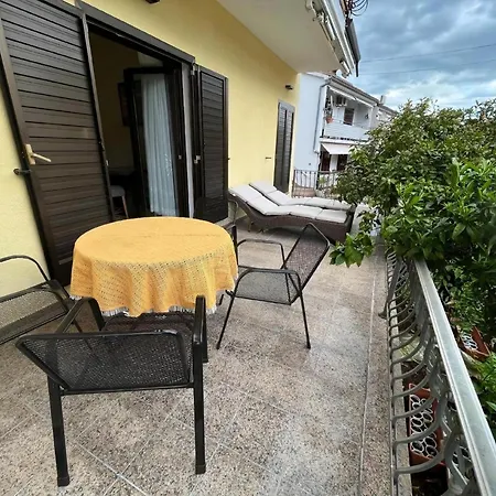 Sonne 1 Apartment